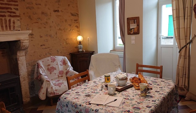 The Hedgehog Cottage. Charming and Comfortable Cottage.