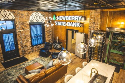 The Heist - Newberry's Premier Place to Stay
