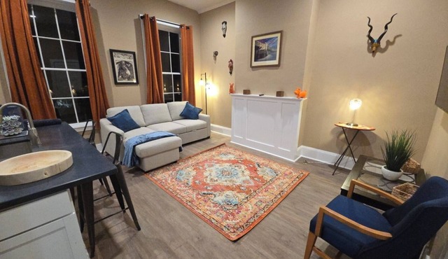 The Henry Lofts Unit 3 - 'The Sunset Suite'