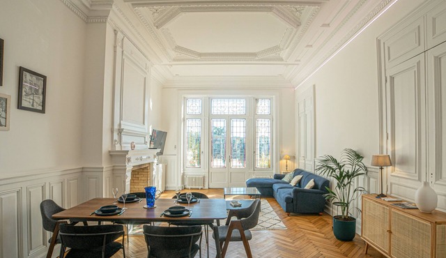 The "Heritage" Heart of Limoges: Parking, AC, and Private Terrace