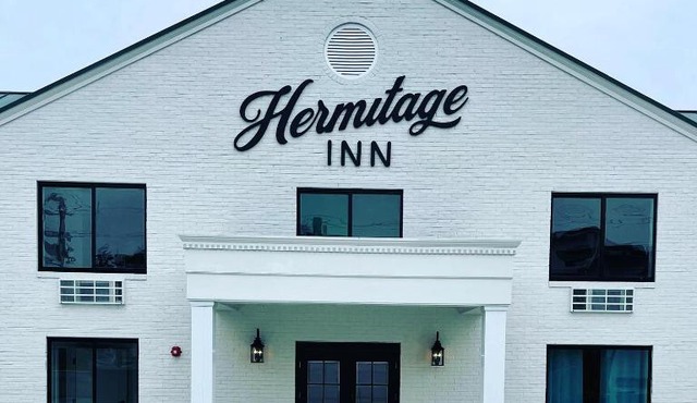 The Hermitage Inn and Taphouse