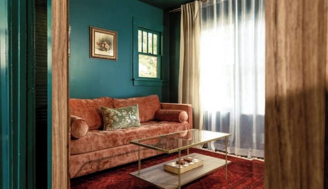 The Heron: Peaceful East Hill Villa in Pensacola, Near Beaches and Downtown