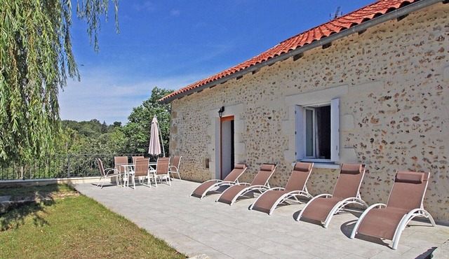 THE "HIBISCUS" GITE - 3 BEDROOMS, UP TO 6 PEOPLE (94M²)