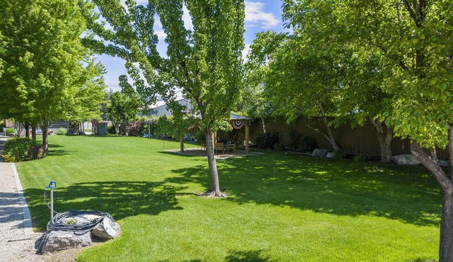 The Hidden Barn! Serene hgetaway for the entire Family!