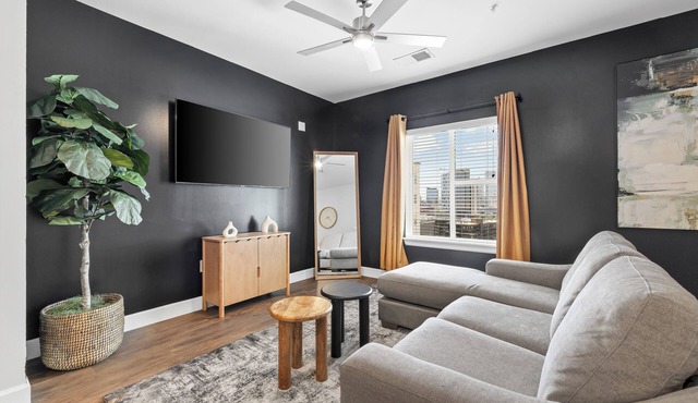 The Hidden Hills Suite The Gulch