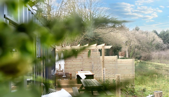 The Hide: Countryside Retreat with Hot Tub & Sauna