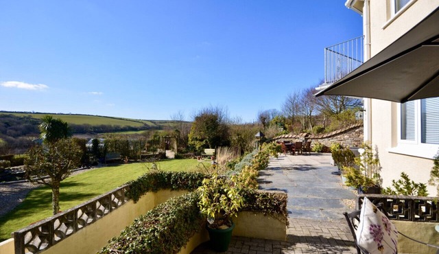 The Hide - One Bedroom House, Sleeps 2