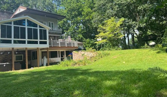 The Hideaway - 19 Private Acres to Explore