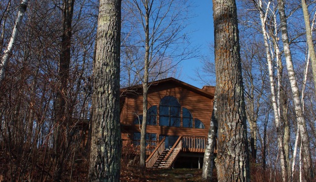 The Hideaway: A Family-Friendly Escape Overlooking The Length Of Ten Mile Lake!