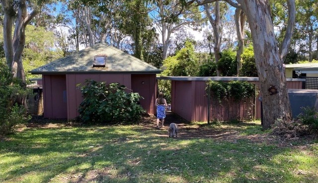 "The Hideaway", a handcrafted beach shack with modernist sensibilities. n