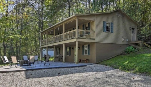 The Hideaway at Buck Ridge. Pet friendly.