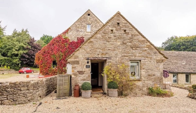 The Hideaway: Authentic Country Living