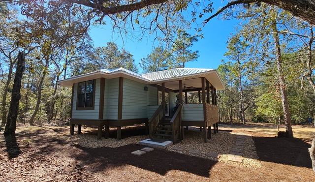 The Hideaway- Centrally located between Crystal River, Inverness & Rainbow River