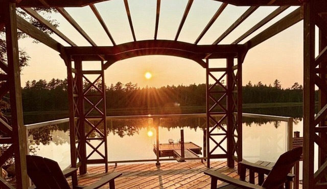 The Hideaway Cottage with Hot tub