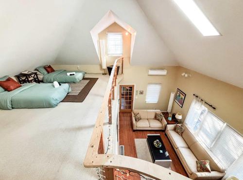 The Hideaway House - Private Peaceful Cozy