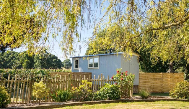 The Hideaway Hut - 1 Bed Shepherds Hut - Dodmarsh