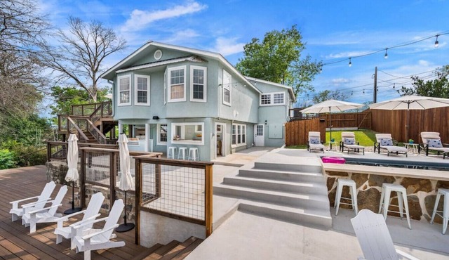 The Hideaway on Lake Dunlap*Direct Lake Dunlap Access*Pool*Accommodates 20