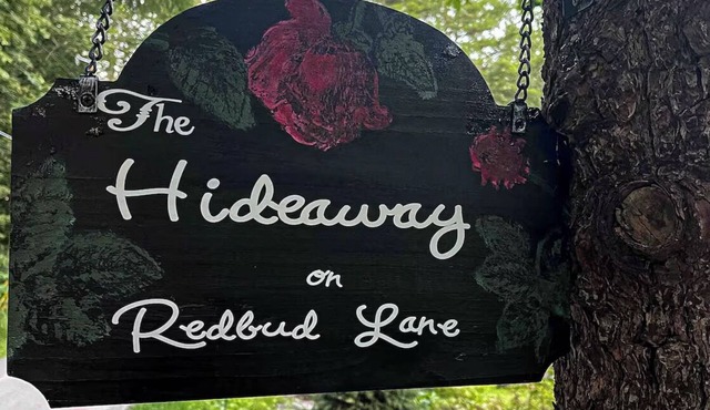 The Hideaway on Redbud Lane - Brown County, IN