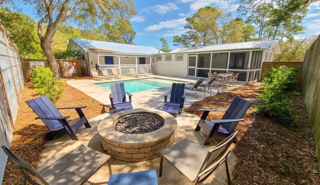 The Hideaway, Private Heated Pool, Game Room, Pet Friendly, Available April 25-29 and May 30-June.
