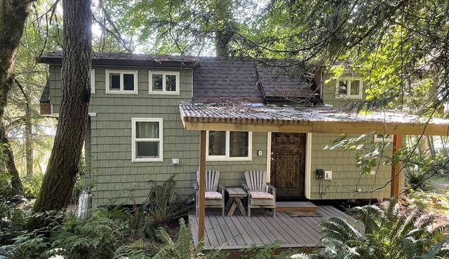 The Hideaway Tiny House in the Woods