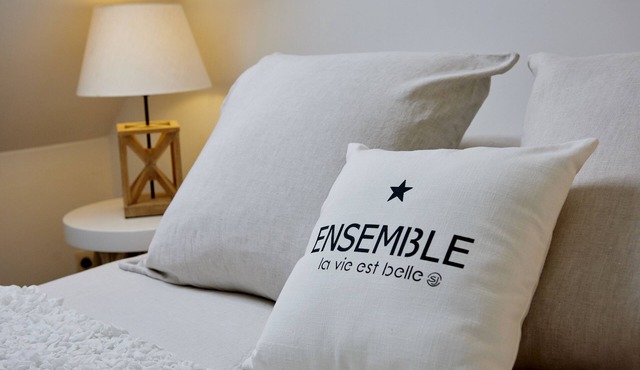 The hideout of Violette, the cocoon of lovers on the pink granite coast