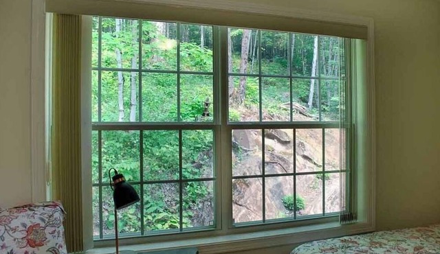 The Hiding Place - Two Bedroom Cottage, Sleeps 6