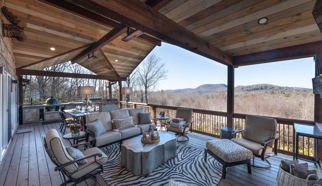 The High House - an amazing 5 STAR LUXE mountain retreat in Highlands/Cashiers