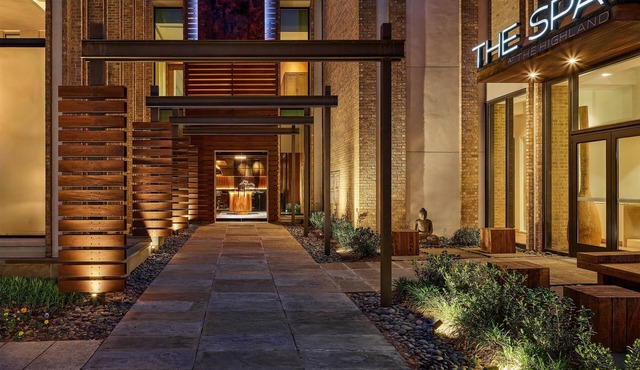 The Highland Dallas, Curio Collection by Hilton