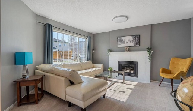 The Highland | Fenced Yard | Gym | Office | Pets ✓