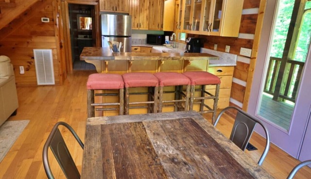 The Highland: Pet Friendly, Near Golf & Casino