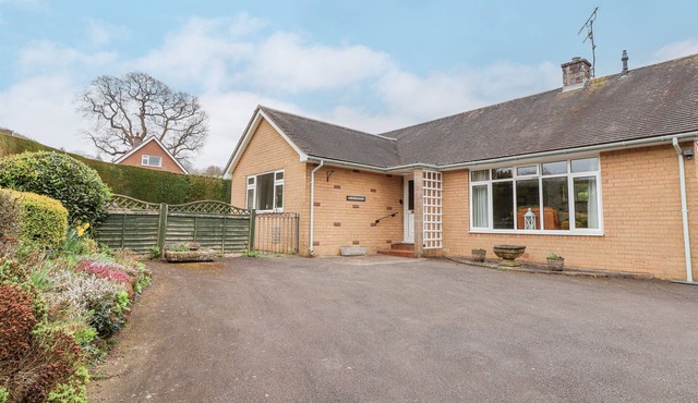 THE HIGHLANDS, family friendly, with a garden in Church Stretton