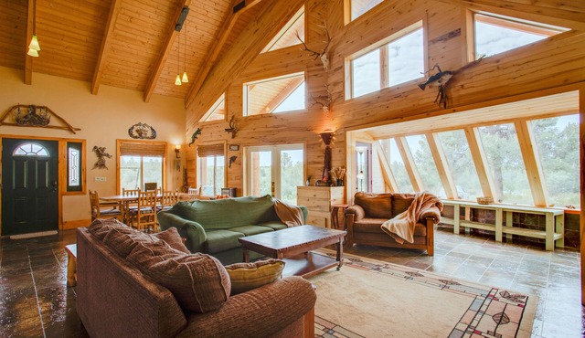 ‘The Hill’ Country Getaway Near Mesa Verde!