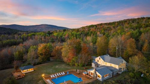 The Hilltop Hideaway by AvantStay