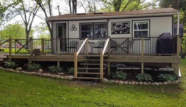 The Hilltop Hideaway on Little Long Lake