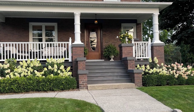 The Historic Brownstone Haus, A Downtown location for Unforgettable Gatherings