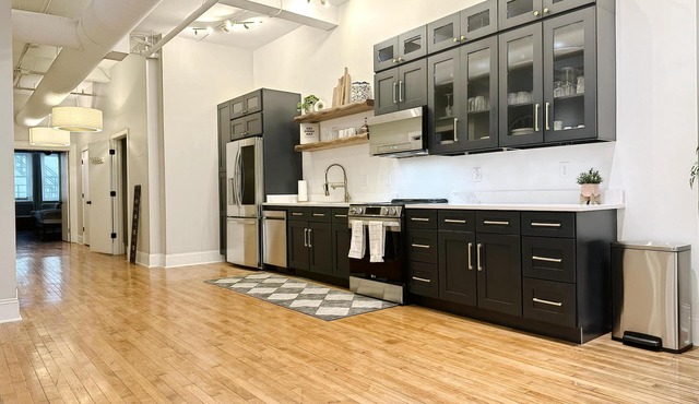 The Historic Lyric Presidential Suite