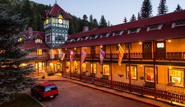The Historic Redstone Inn