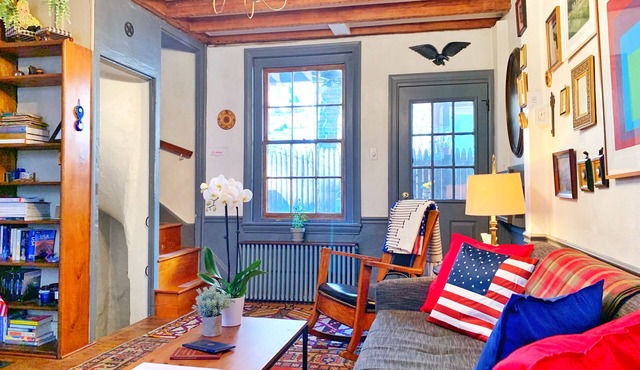 The Historic & Walkable Philadelphia Washington Square West 2 bed/2 bath Home