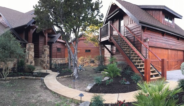 The Hollows at Lake Travis Retreat