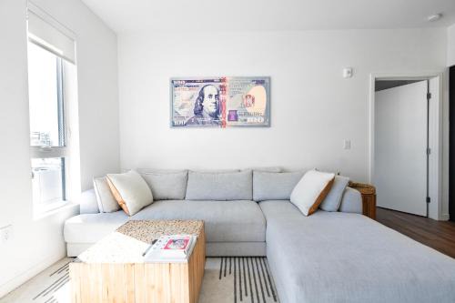 The Hollywood Highline 2 bed Apt WITH FREE PARKING in Hollywood