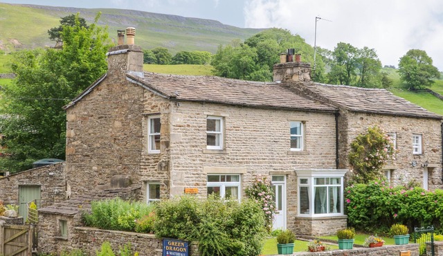 THE HOMESTEAD, family friendly, character holiday cottage in Hardraw