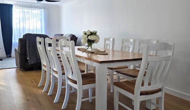 The Homestead in Forest Lake - Sleeps 8 - may include 1 Pet by request only.