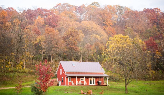 The Honey Barn & Honey House LLC