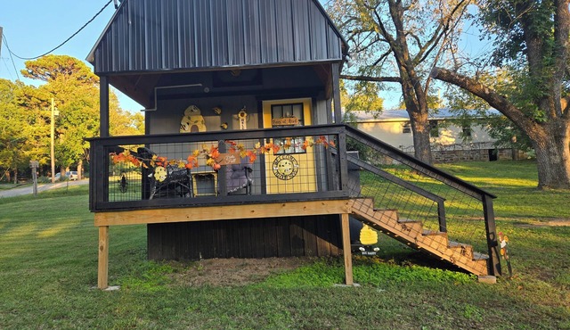 The Honey House, a cozy retreat for one or two