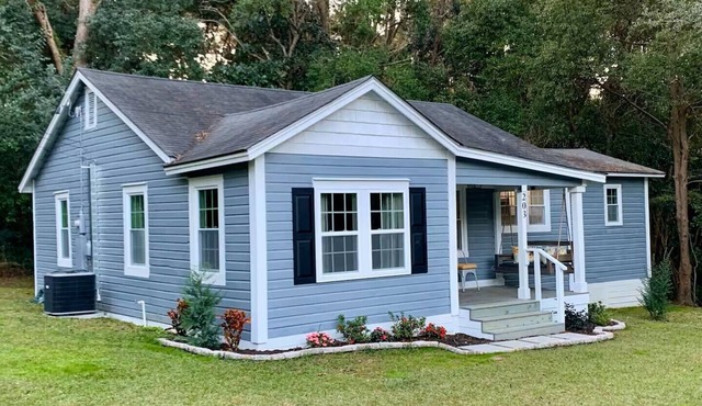 The Honeycomb Haven - 1 Mile to Downtown Thomasville