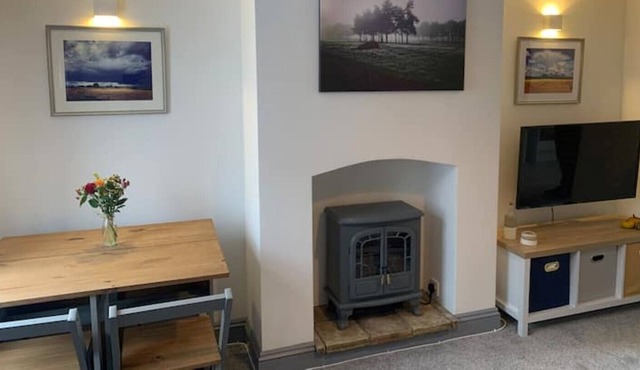 The Honeypot Cottage - Town Center Location