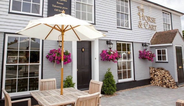 The Horse & Cart Inn