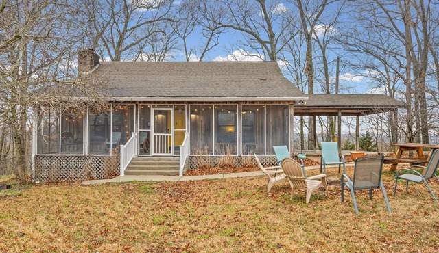 The Horse Haven (1536 Gratton Rd)