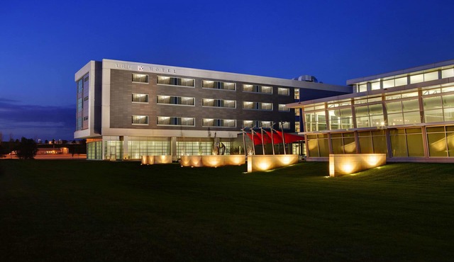 The Hotel at Kirkwood Center