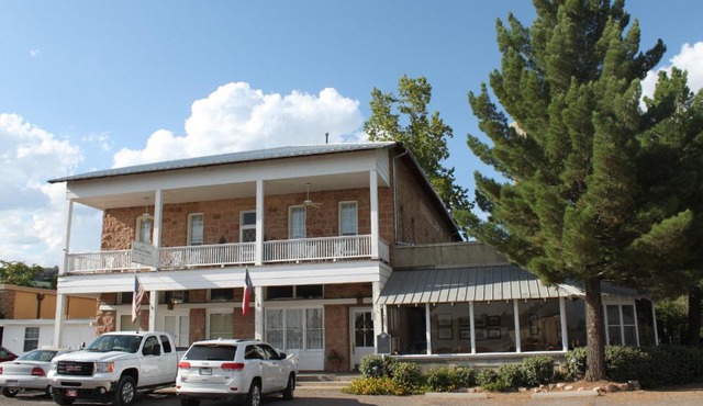 The Hotel Limpia